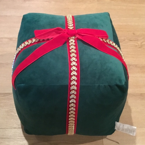Christmas Present Toss Pillow  - Accent Pillow Decoration - Picture 1 of 7